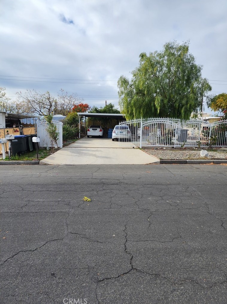 522 Altura Dr, Perris, CA 92570
