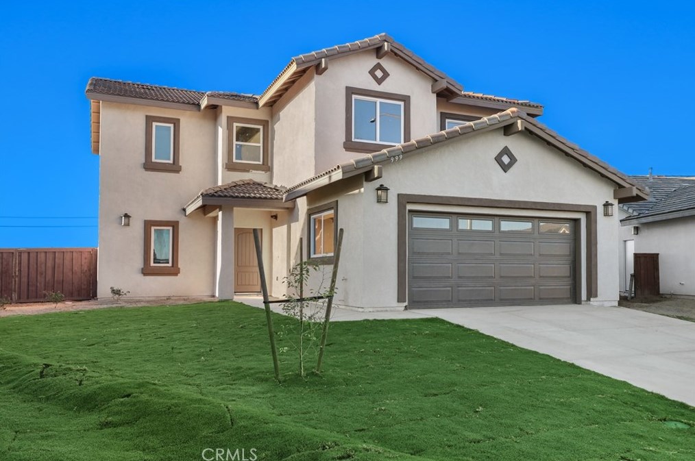 999 Shelbie Ave, Brawley, CA 92227