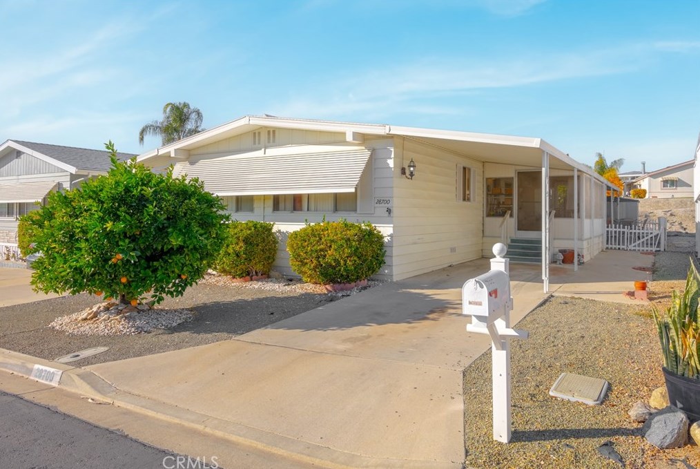 28700 Via El Avion, Murrieta, CA 92563