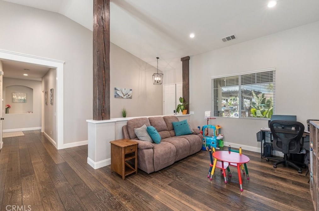 21150 Macarthur Dr, Lakeview CA  92567-9345 exterior