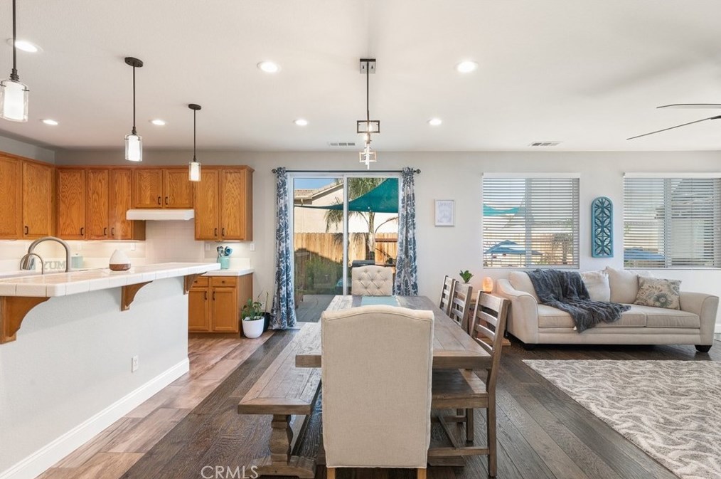 21150 Macarthur Dr, Lakeview CA  92567-9345 exterior