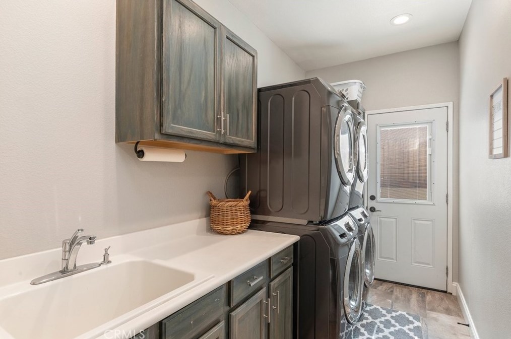 21150 Macarthur Dr, Lakeview CA  92567-9345 exterior