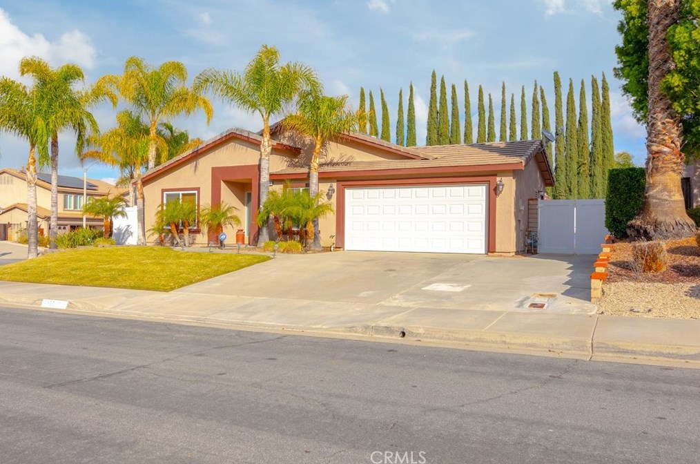 23272 Spring Meadow Dr, Murrieta, CA 92562-3224