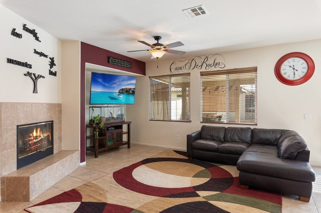 35622 Denver Cir, Winchester CA  92596-8568 exterior