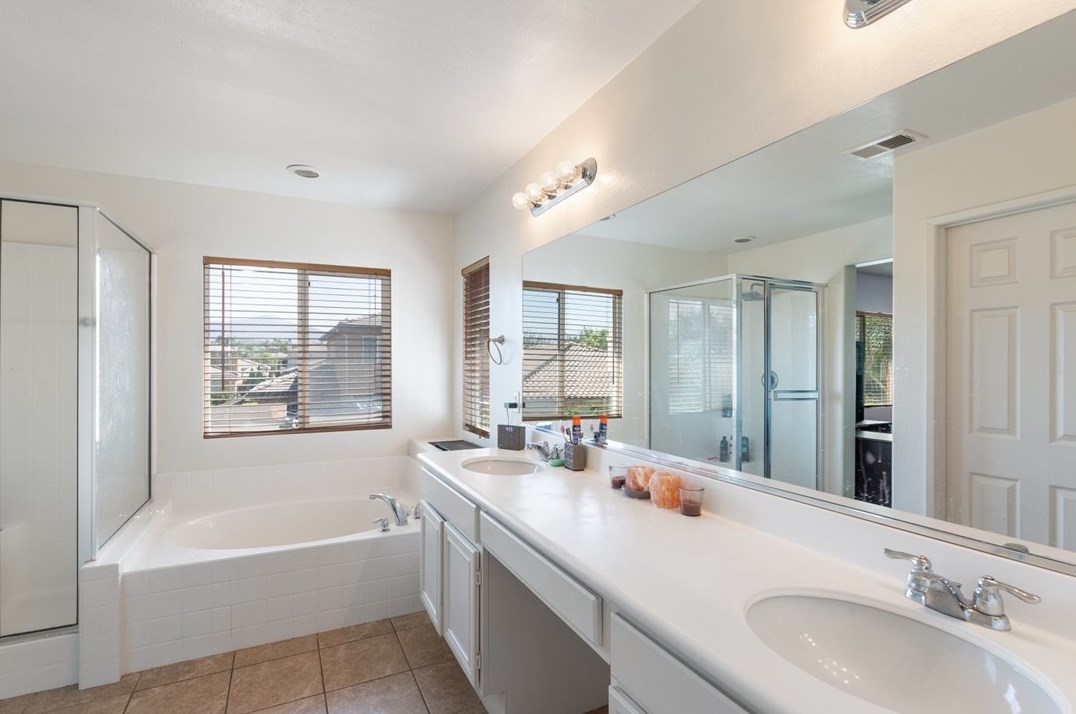 35622 Denver Cir, Winchester CA  92596-8568 exterior