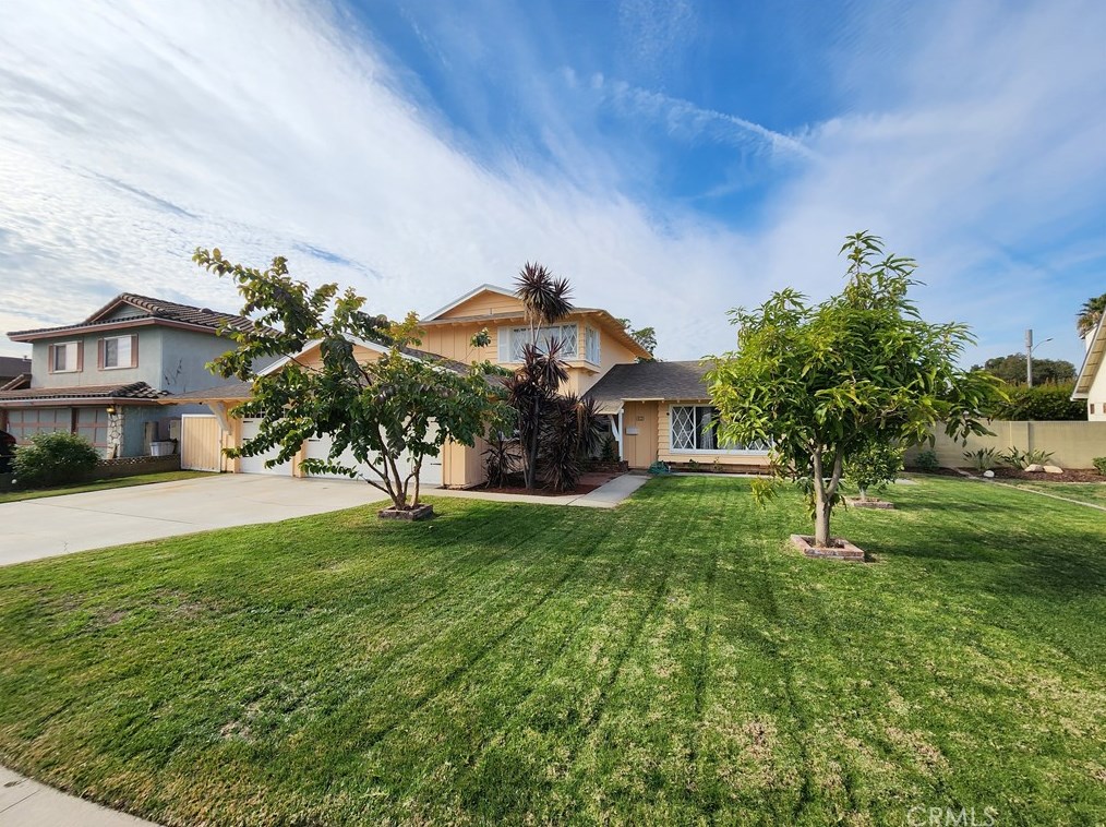 613 S Vicki Ln, Anaheim, CA 92804