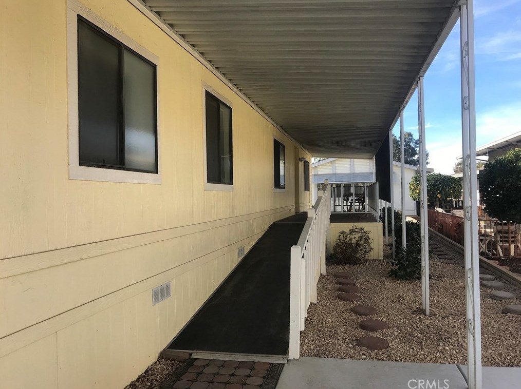 1215 Sorrel Dr, Hemet, CA 92545-7871