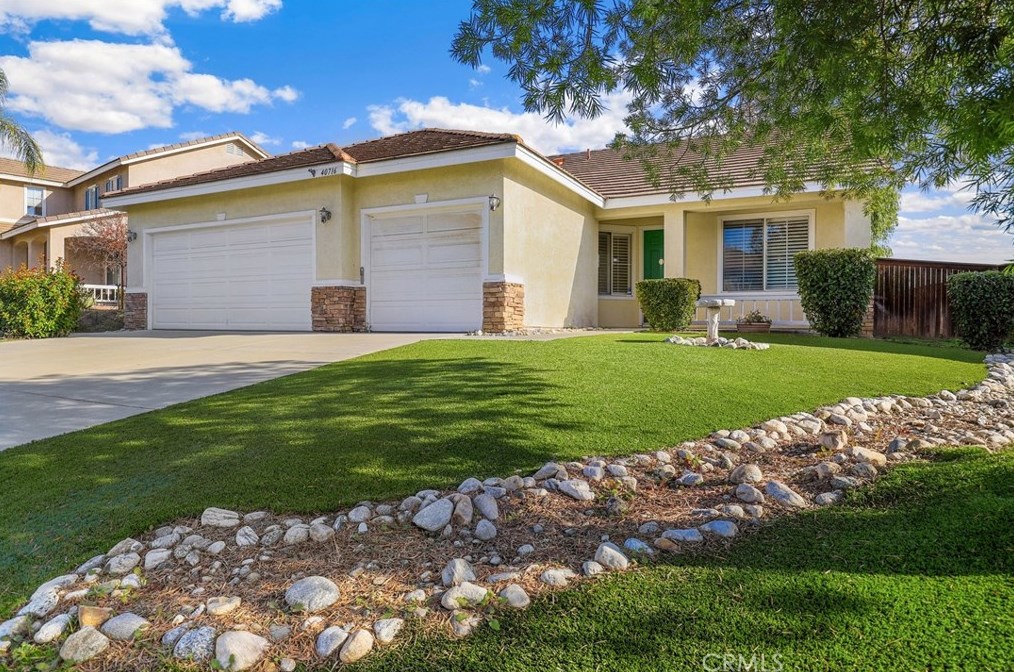 40716 Symphony Park Ln, Murrieta, CA 92562