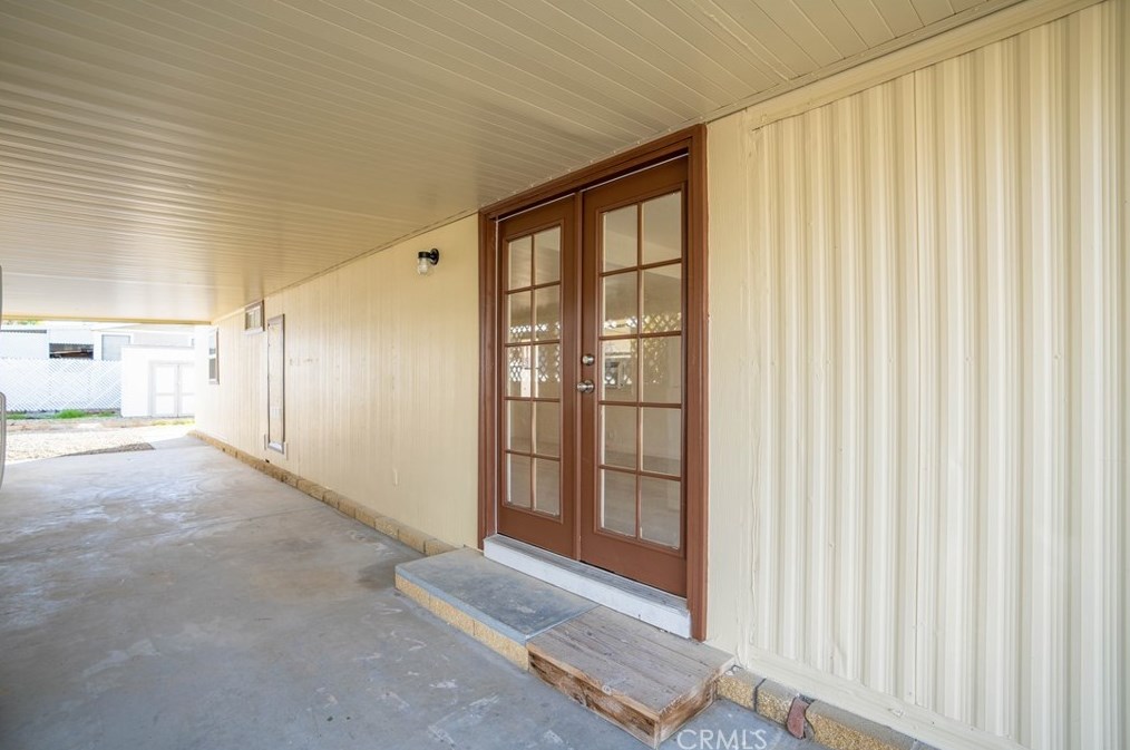 1415 W Johnston Ave, Hemet, CA 92543