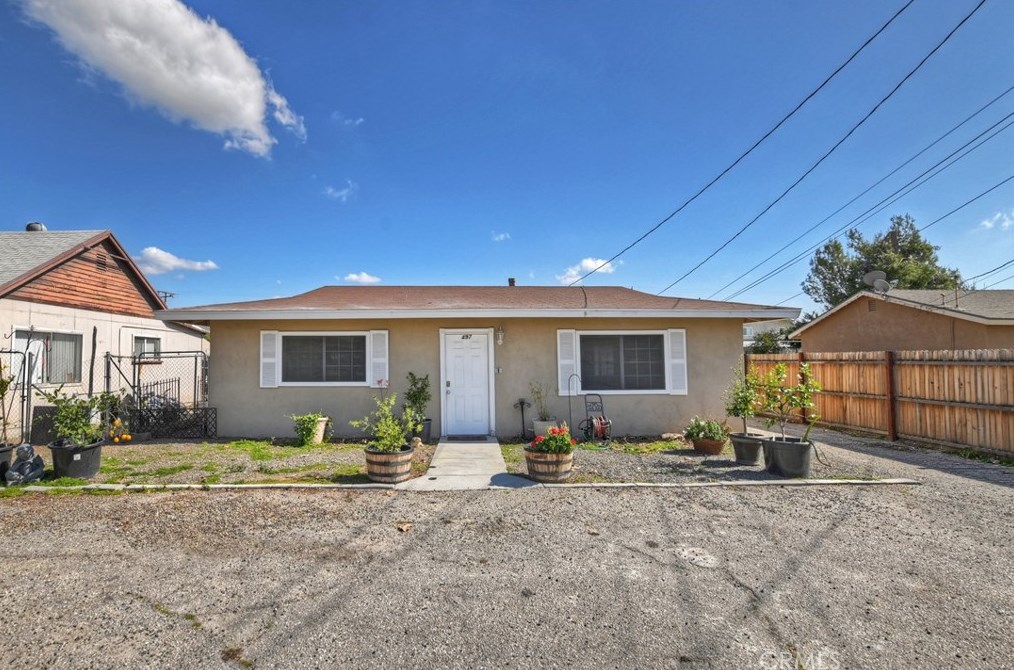 497 499 S Hewitt St, San Jacinto, CA 92583