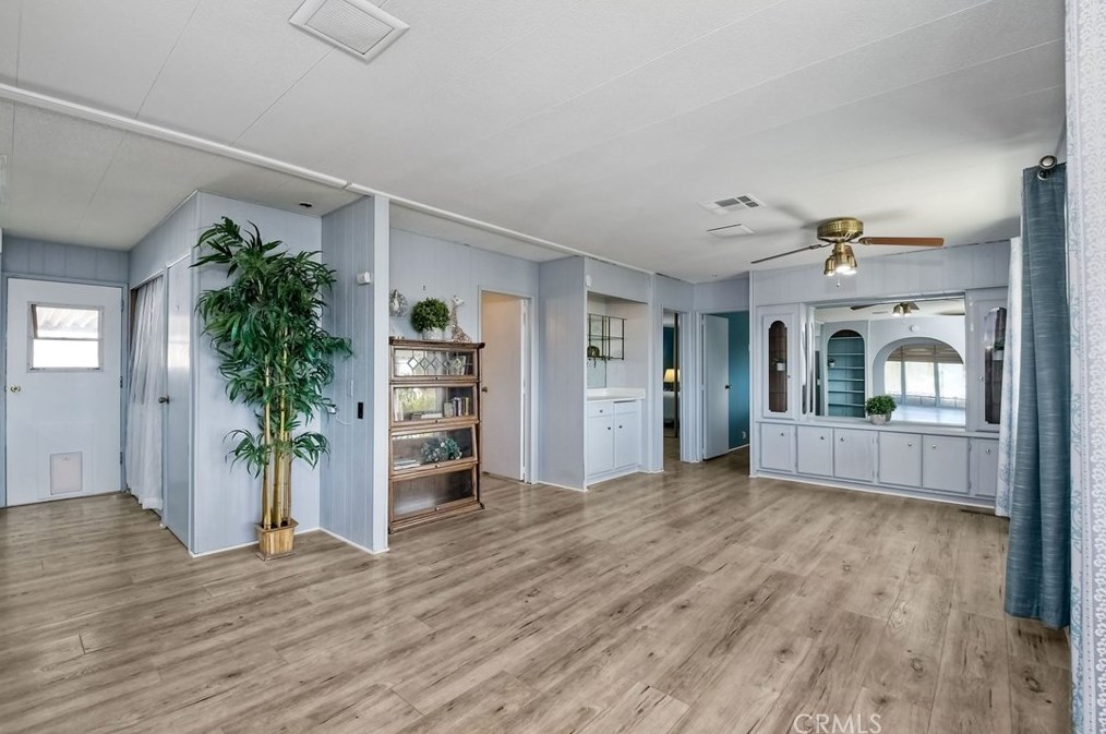 28664 Via Playa Del Rey, Murrieta CA  92563-5601 exterior