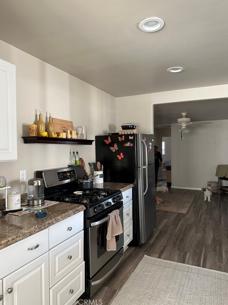 38633 Via Amarilla, Murrieta CA  92563-5739 exterior