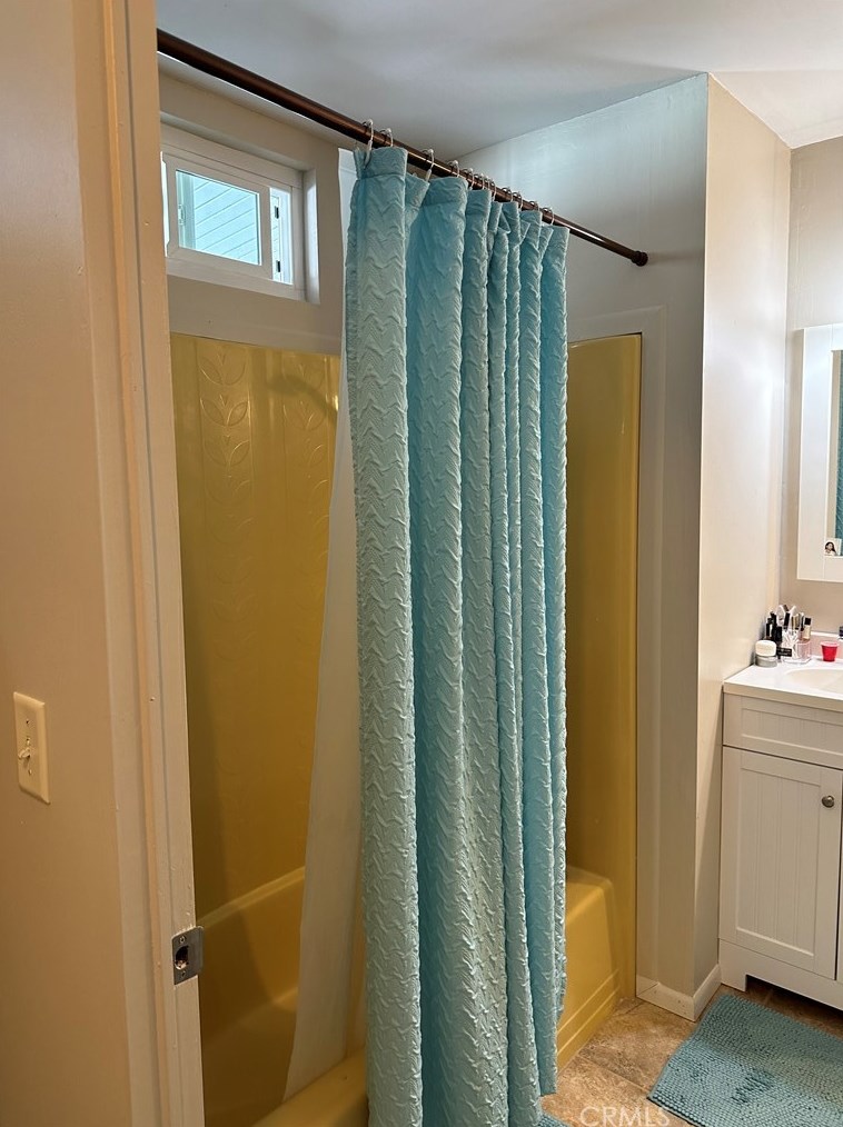 38633 Via Amarilla, Murrieta CA  92563-5739 exterior