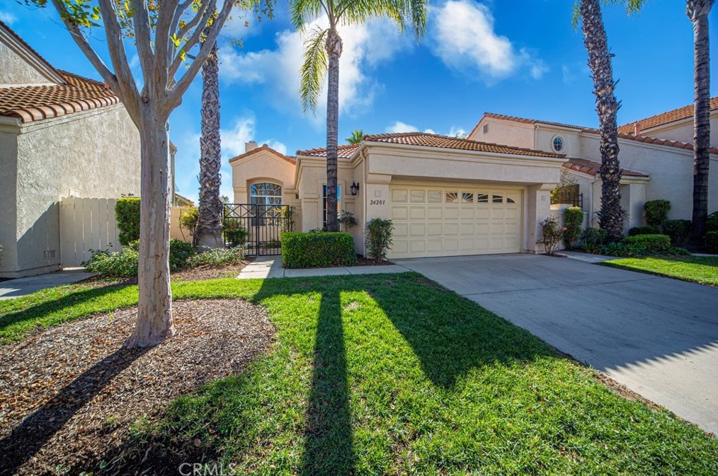 24201 Via Prima Vera, Murrieta CA  92562-3509 exterior