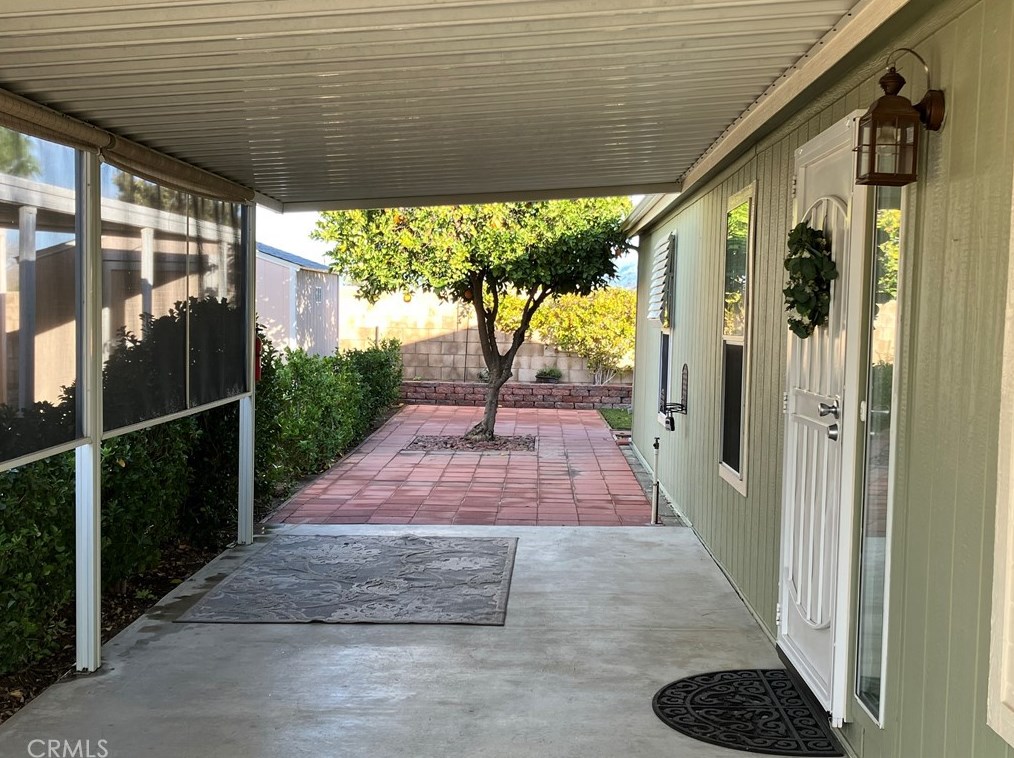 1250 Kirby St, Hemet CA  92545-3311 exterior