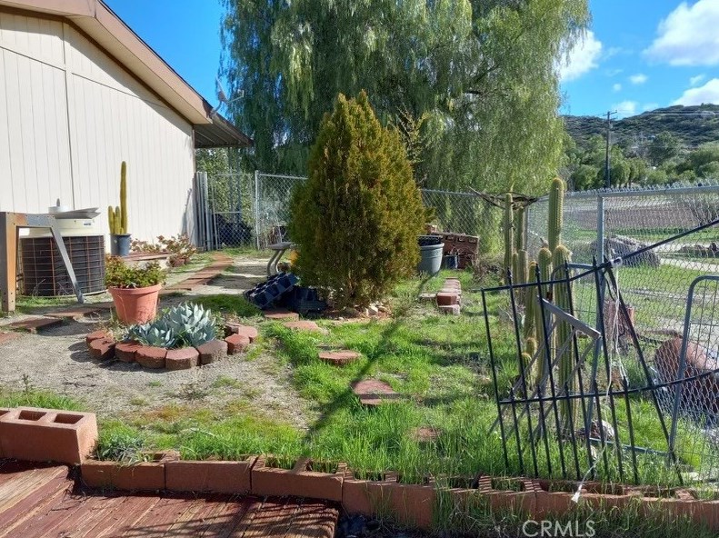 40575 Sage Rd, Hemet, CA 92544-9496