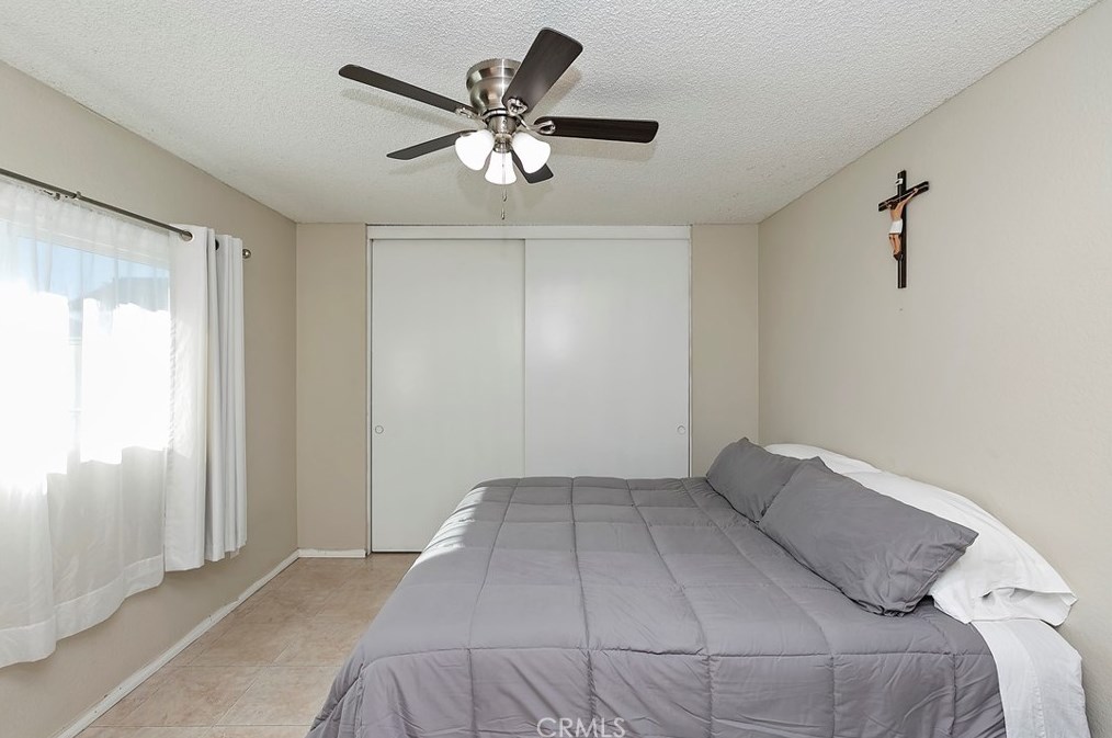 25213 Sugar Hill Rd, Moreno Valley CA  92553-6523 exterior