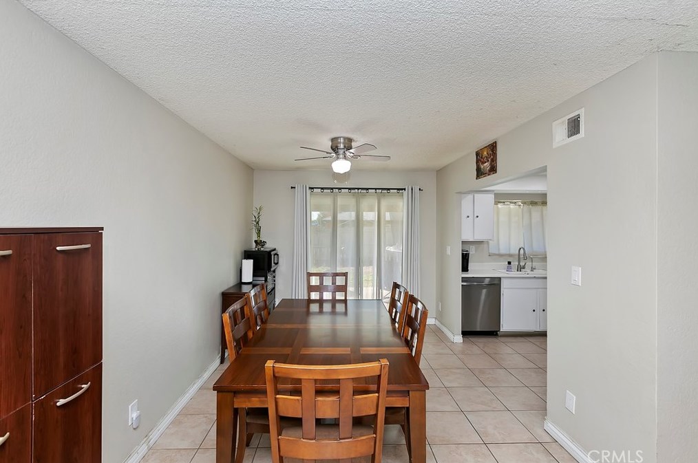 25213 Sugar Hill Rd, Moreno Valley CA  92553-6523 exterior