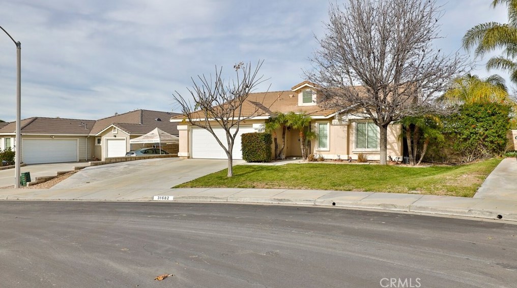 31682 Olive Tree Ct, Winchester, CA 92596-9197