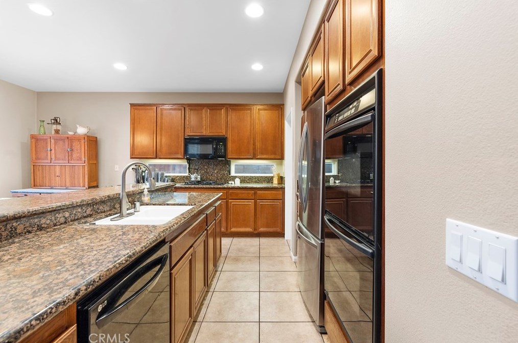 39080 Santa Rosa Ct, Murrieta, CA 92563-7872