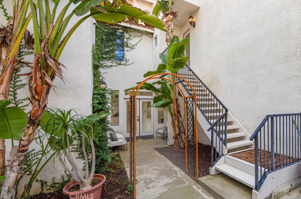 41774 Carleton Way, Temecula CA  92591-1897 exterior