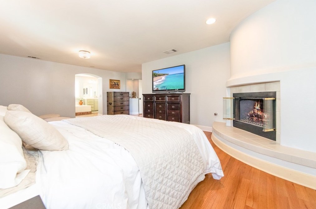 41774 Carleton Way, Temecula CA  92591-1897 exterior