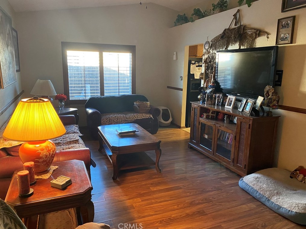 389 Ford Ave, Hemet, CA 92543-1708