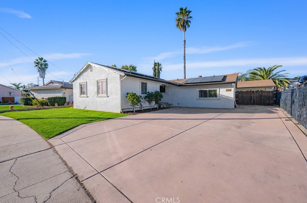 1126 Rustic Rd, Escondido, CA 92025-2213