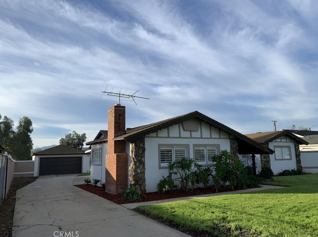9764 58th St, Jurupa Valley, CA 92509