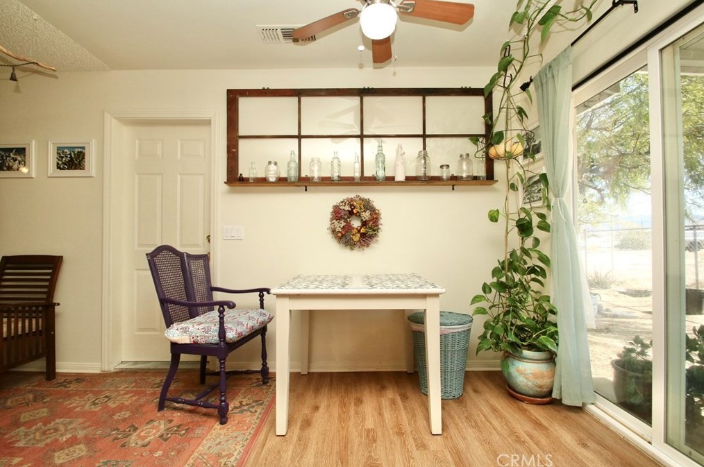 6664 Split Rock Ave, Twntynine Plm CA  92277-3256 exterior