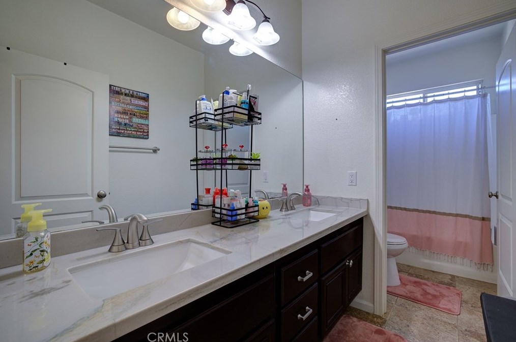 23384 Camellia Ln, Murrieta CA  92562-2229 exterior