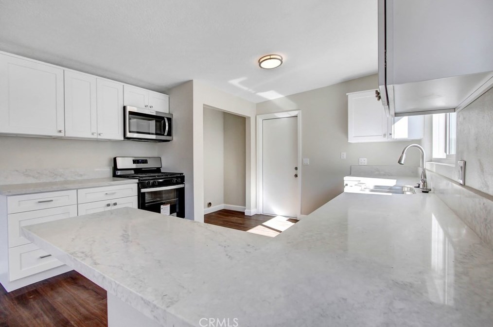 13071 Deodar Ave, Desert Hot Springs, CA 92240-6660