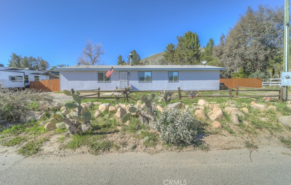 28185 Lindell Rd, Lake Elsinore, CA 92532