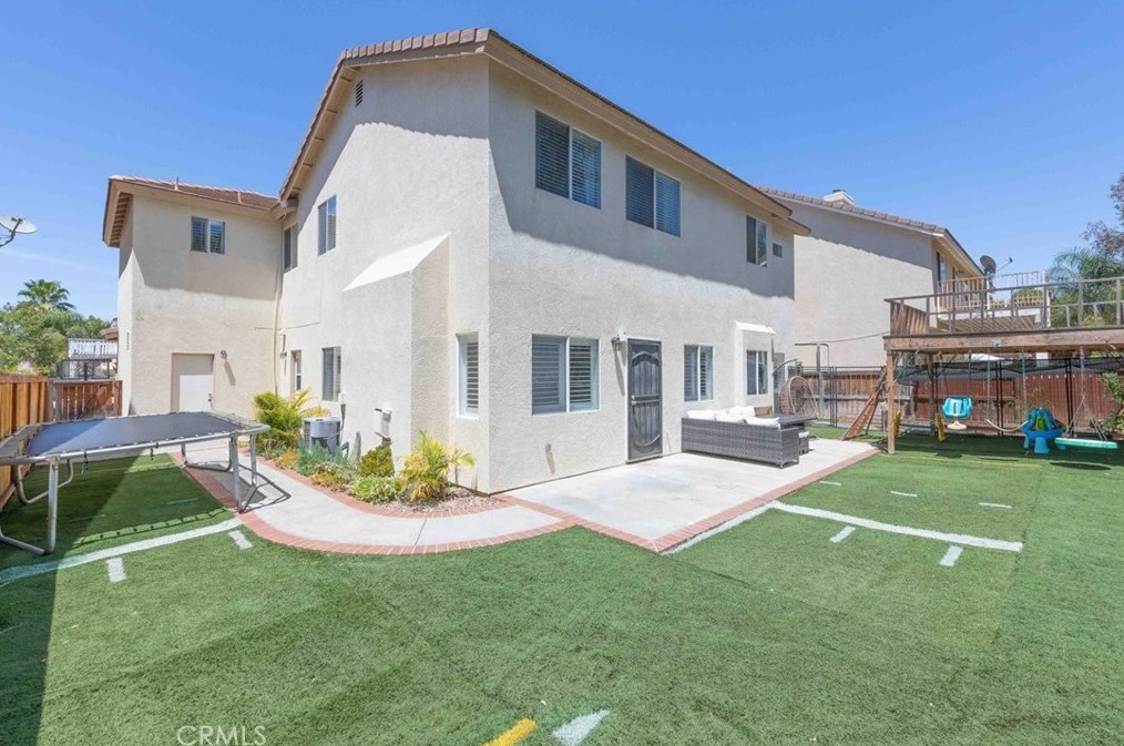39564 Montebello Way, Murrieta CA  92563-7334 exterior