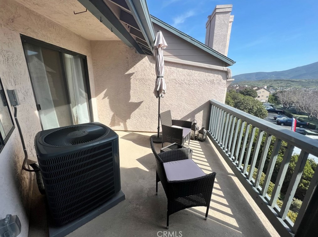 3049 Golden Oak Way, Spring Valley CA  91978-1973 exterior