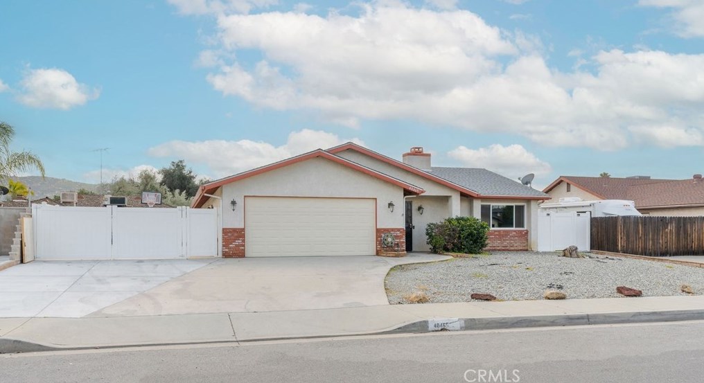 40465 Johnston Ave, Hemet, CA 92544-7336