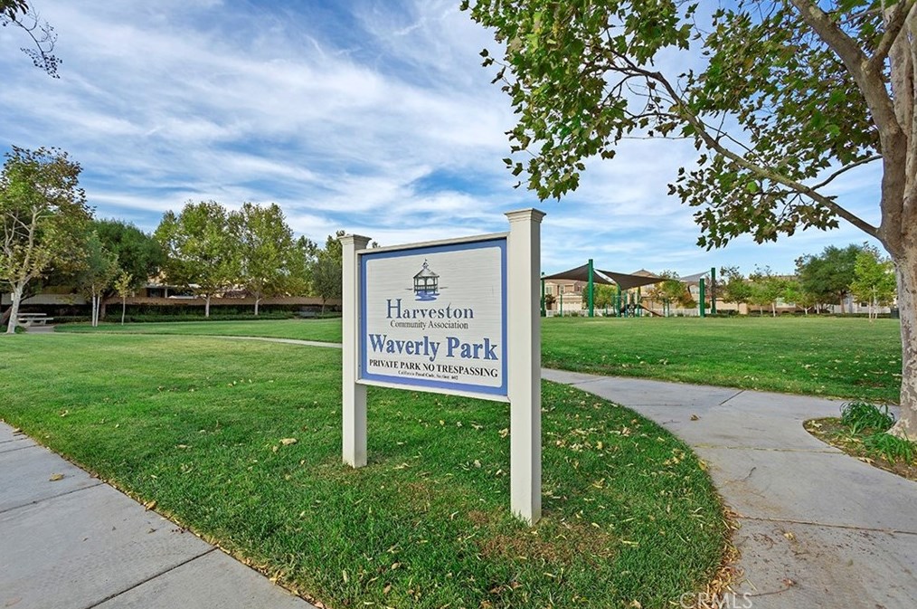 27406 Quincy Ln, Temecula CA  92591-4402 exterior