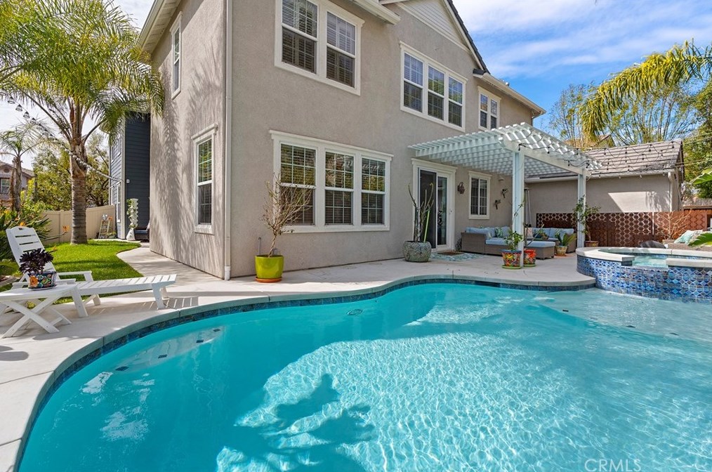 27406 Quincy Ln, Temecula CA  92591-4402 exterior