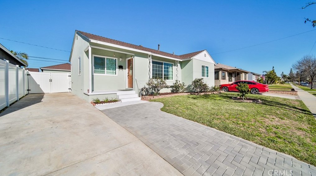 11613 Sunglow St, Santa Fe Springs, CA 90670
