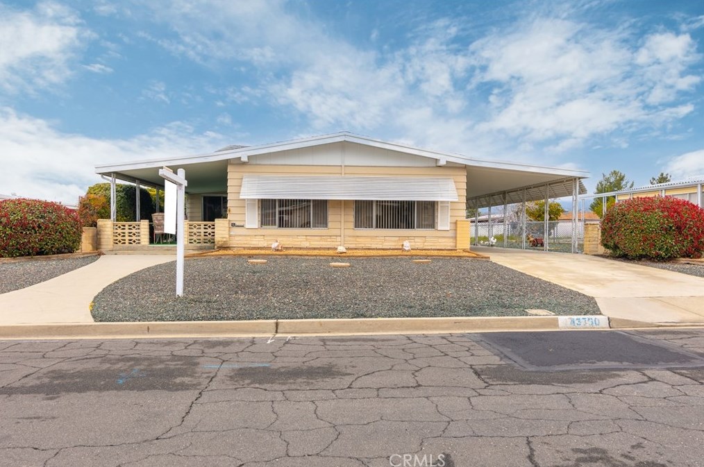 43760 Rassle Dr, Hemet, CA 92544-6665
