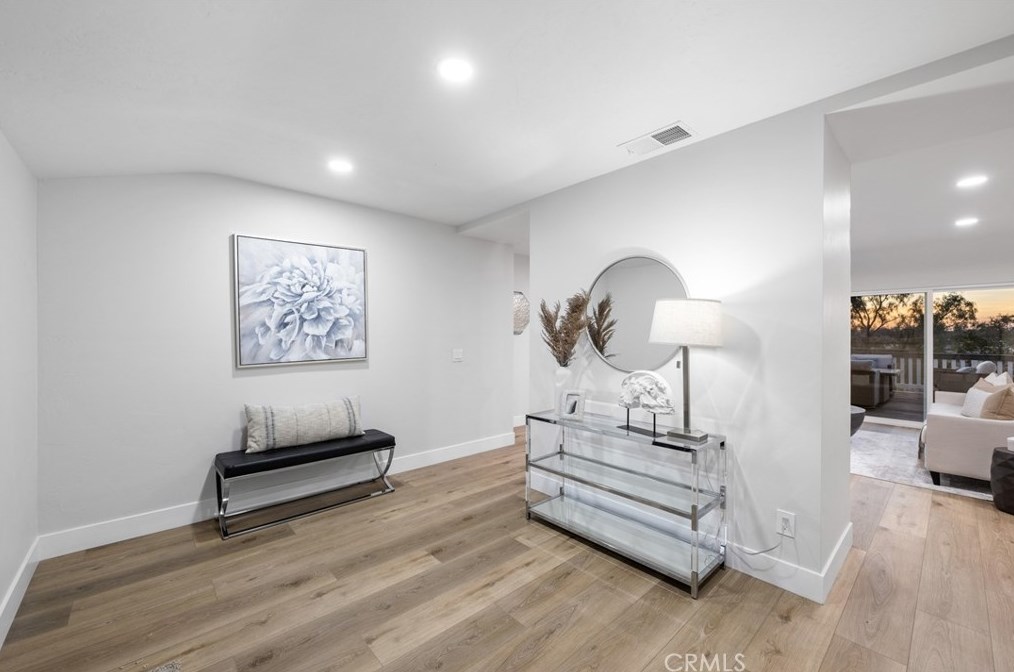 701 Fallbrook St, Fallbrook CA  92028-3443 exterior