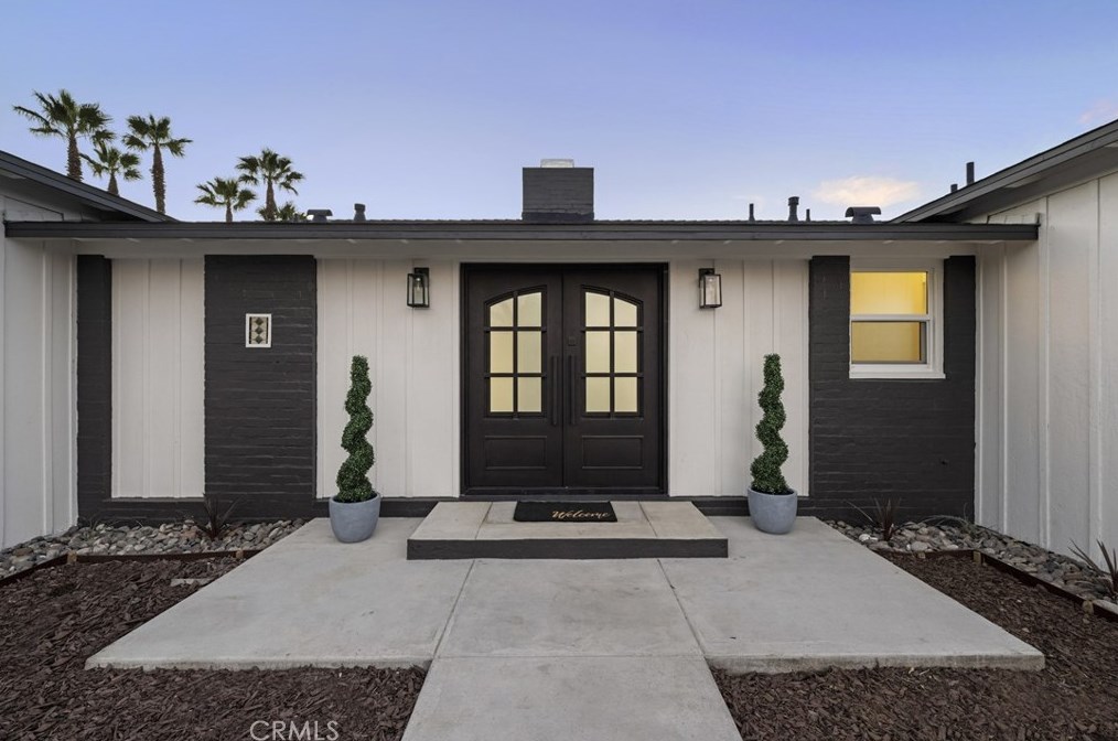 701 Fallbrook St, Fallbrook CA  92028-3443 exterior