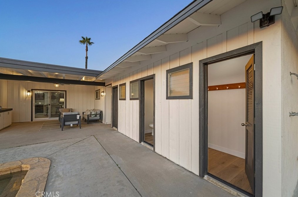 701 Fallbrook St, Fallbrook CA  92028-3443 exterior