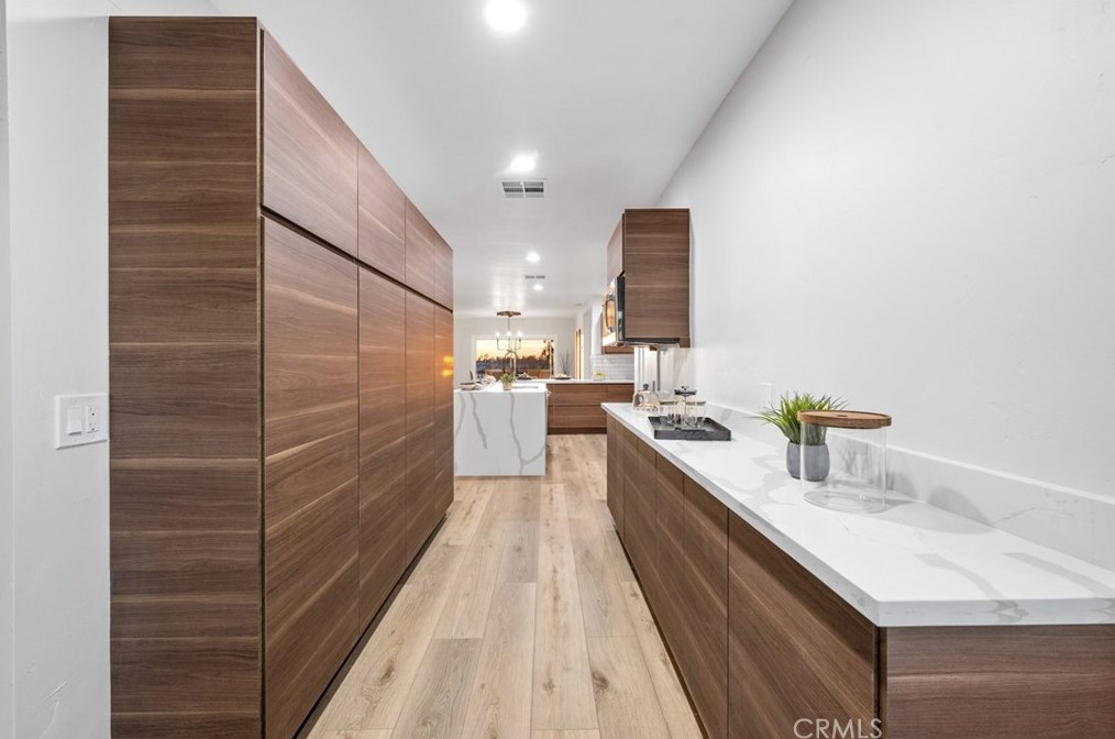 701 Fallbrook St, Fallbrook CA  92028-3443 exterior