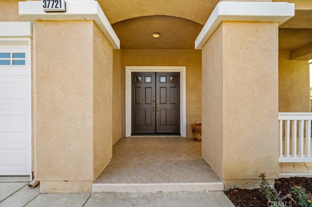 37721 Rushing Wind Ct, Murrieta, CA 92563-2735