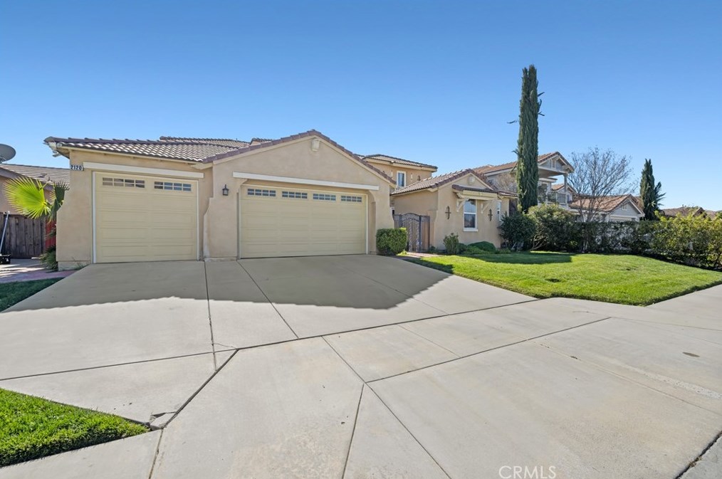 2120 Warwick St, San Jacinto, CA 92582