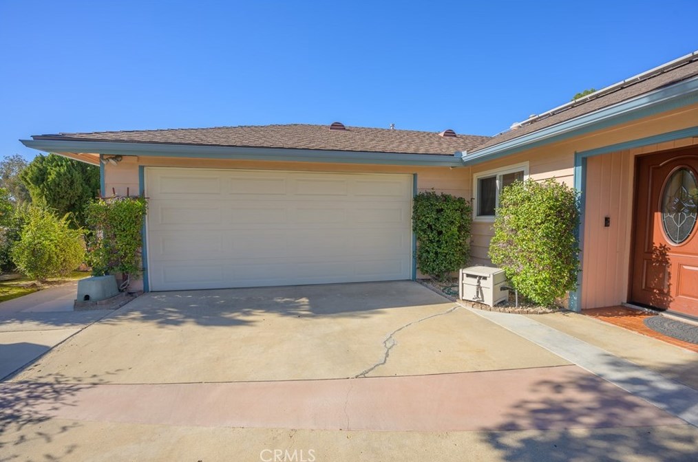 1564 Savin Dr, El Cajon, CA 92021