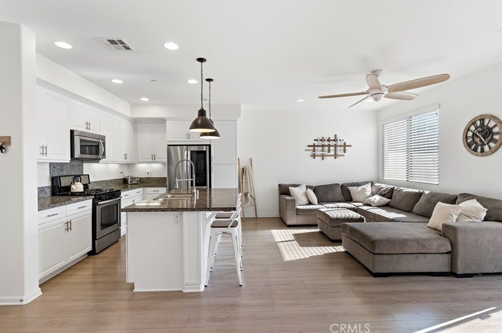 31813 Calle Mendocino, Temecula, CA 92592