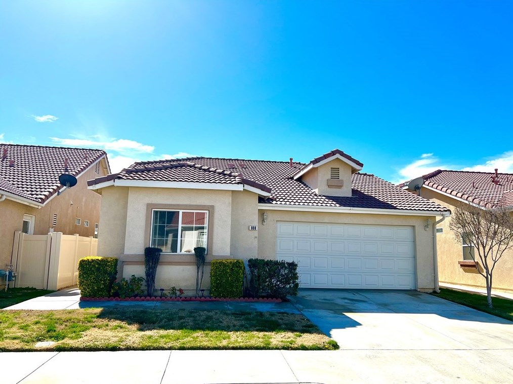 808 Camino De Plata, San Jacinto, CA 92583