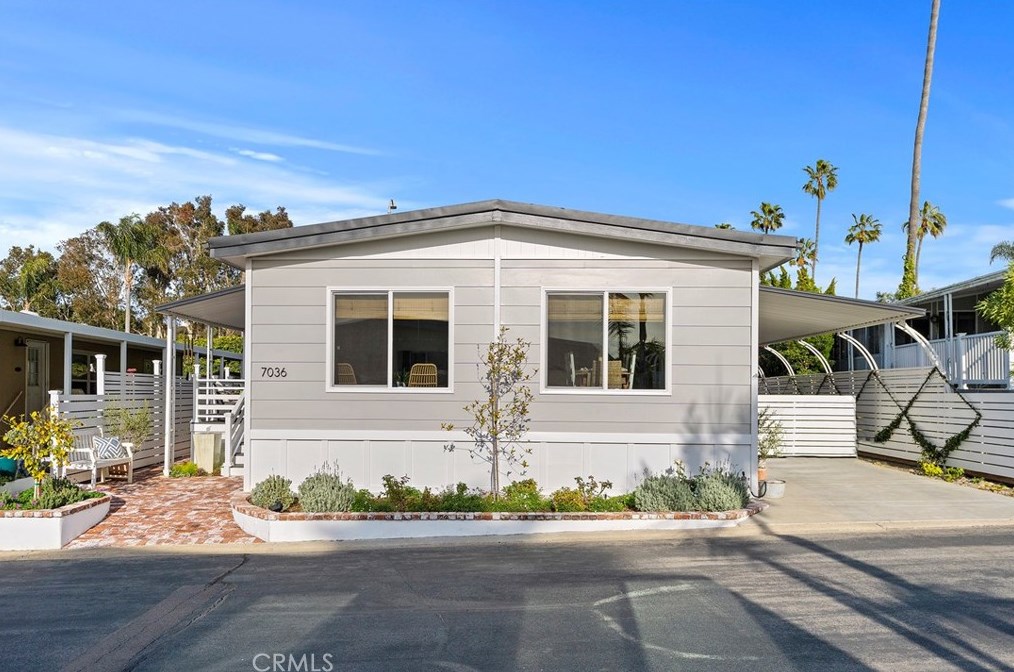 7036 San Bartolo St, Carlsbad, CA 92011
